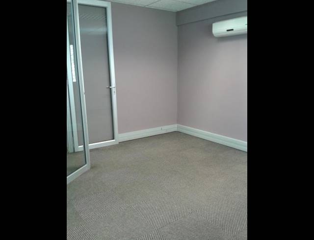114M² OFFICE TO LET IN BELLVILLE CENTRAL